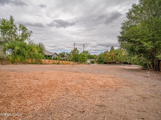 4045 Lakeside Drive, Reno, NV 89509
