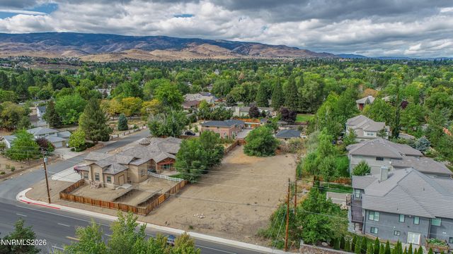 4045 Lakeside Drive, Reno, NV 89509