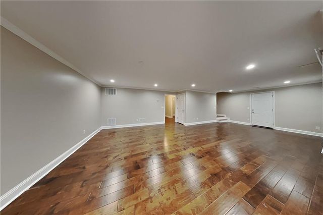 3893 Lorien NW Way, Kennesaw, GA 30152