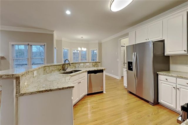 3893 Lorien NW Way, Kennesaw, GA 30152