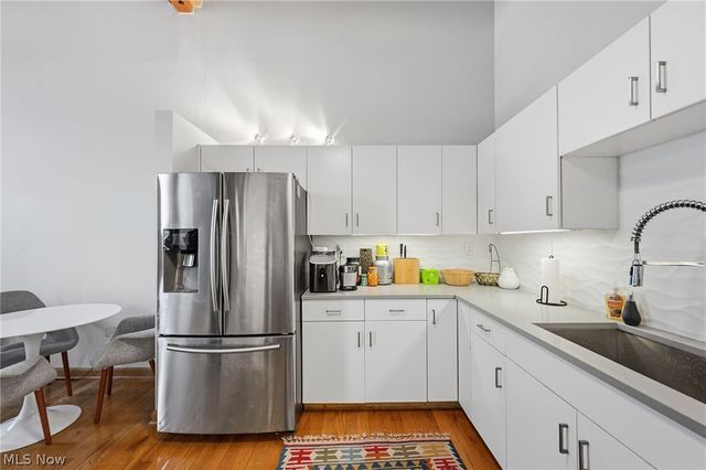 635 W Lakeside Avenue 402, Cleveland, OH 44113