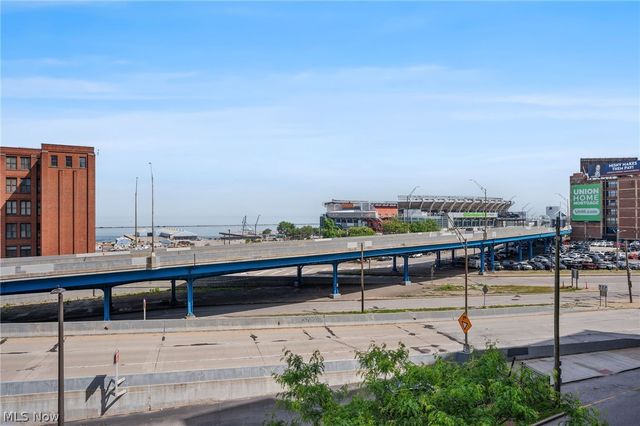 635 W Lakeside Avenue 402, Cleveland, OH 44113