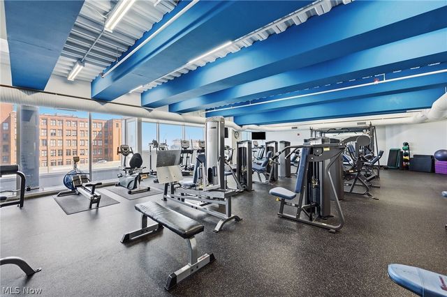 635 W Lakeside Avenue 402, Cleveland, OH 44113