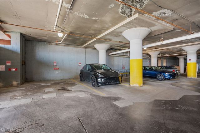 635 W Lakeside Avenue 402, Cleveland, OH 44113
