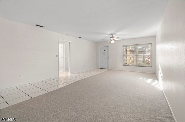 8302 Charter Club CIR 6, Fort Myers, FL 33919