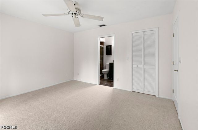 8302 Charter Club CIR 6, Fort Myers, FL 33919