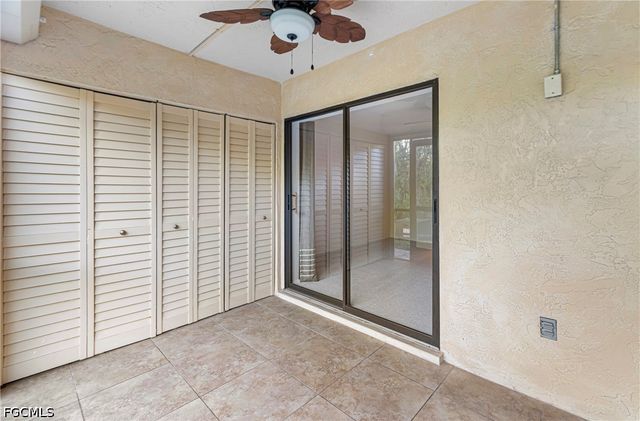 8302 Charter Club CIR 6, Fort Myers, FL 33919