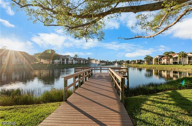 8302 Charter Club CIR 6, Fort Myers, FL 33919