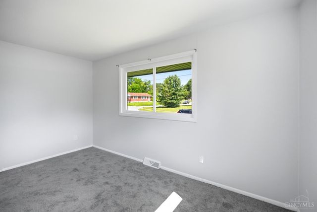 131 Brookhaven Avenue, Woodlawn, OH 45215