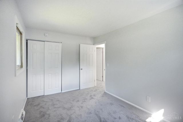 131 Brookhaven Avenue, Woodlawn, OH 45215