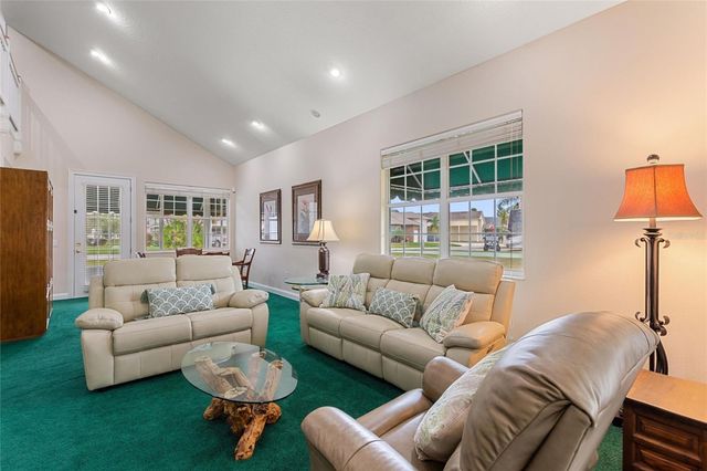 1046 CARAVAN LOOP, Polk City, FL 33868