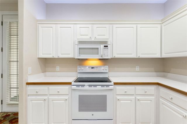 1046 CARAVAN LOOP, Polk City, FL 33868