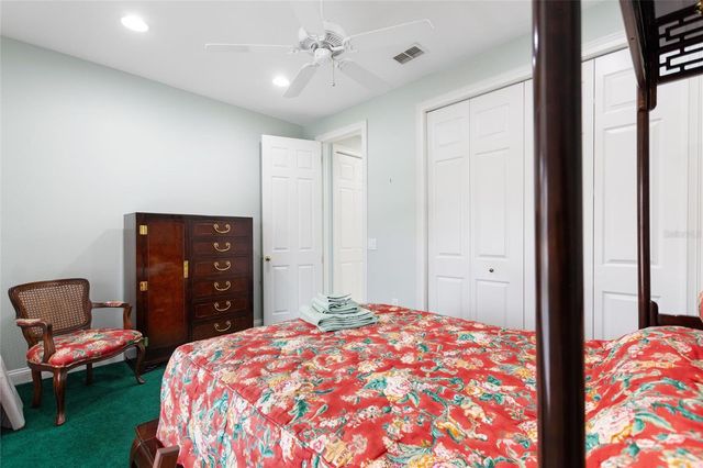 1046 CARAVAN LOOP, Polk City, FL 33868