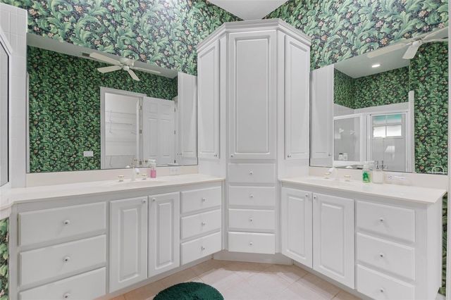 1046 CARAVAN LOOP, Polk City, FL 33868