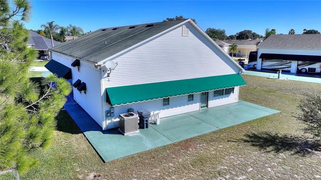 1046 CARAVAN LOOP, Polk City, FL 33868