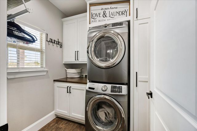 2970 Settlers Way Drive, Sealy, TX 77474