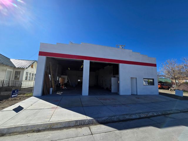 3263 F Road, Clifton, CO 81520