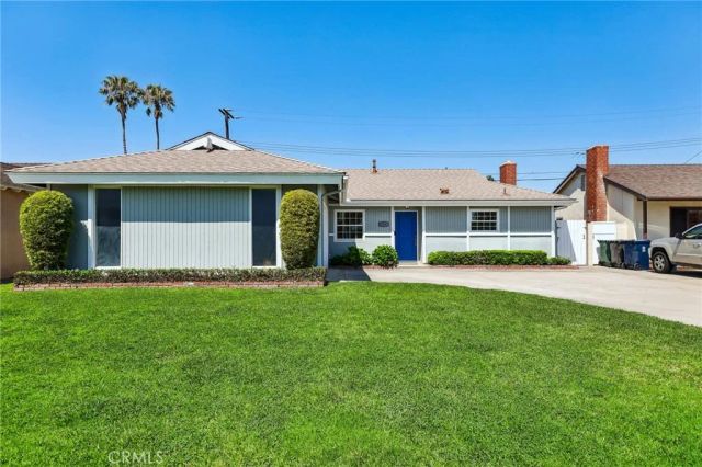 17191 Kampen Lane, Huntington Beach, CA 92647