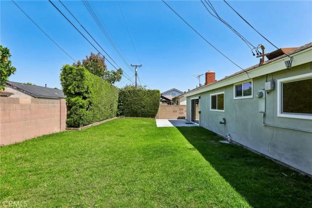 17191 Kampen Lane, Huntington Beach, CA 92647