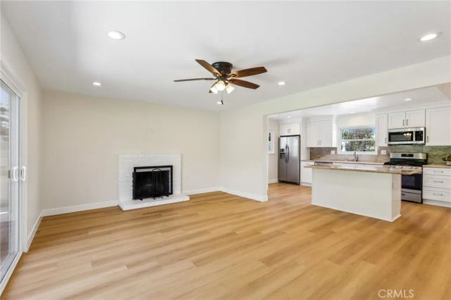 17191 Kampen Lane, Huntington Beach, CA 92647