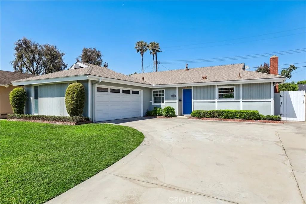 17191 Kampen Lane, Huntington Beach, CA 92647