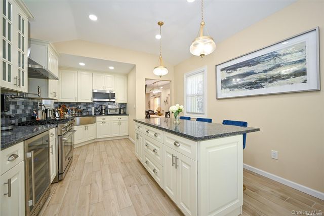 138-23 233rd Street, Rosedale, NY 11422