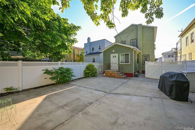 138-23 233rd Street, Rosedale, NY 11422