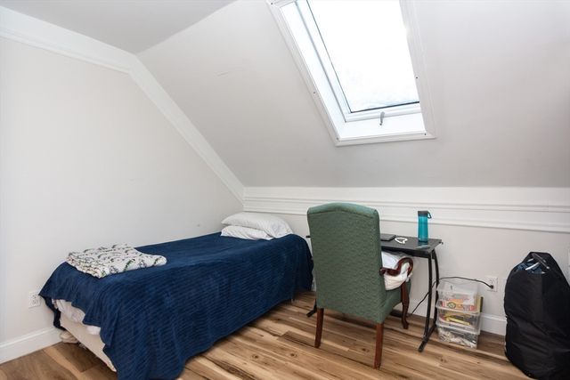 10 Dell St, Malden, MA 02148