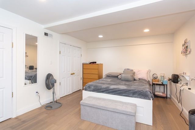 10 Dell St, Malden, MA 02148