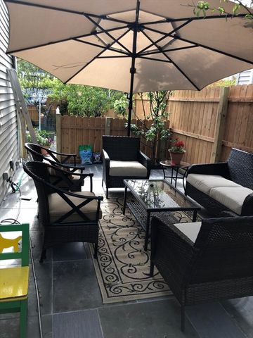 10 Dell St, Malden, MA 02148