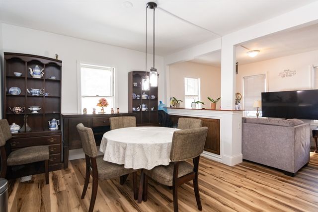 10 Dell St, Malden, MA 02148