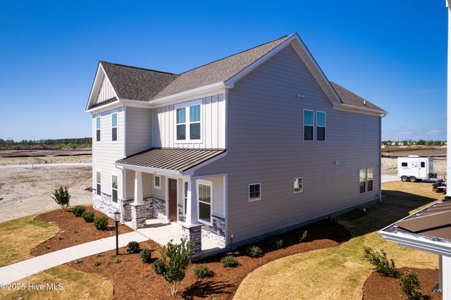 307 Iris Circle, Moyock, NC 27958