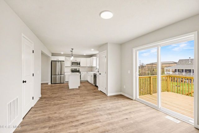 1083 Lakeside Lane, Oregon, OH 43616