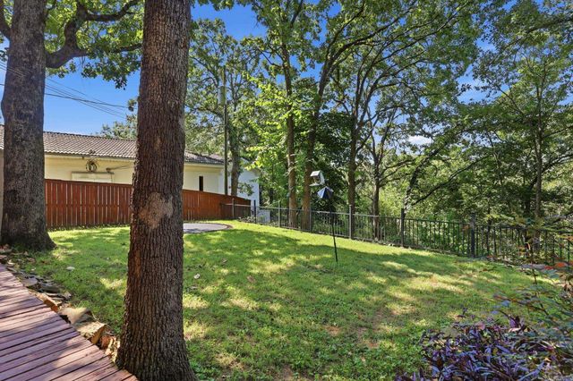 800 Silverwood Trail, North Little Rock, AR 72116