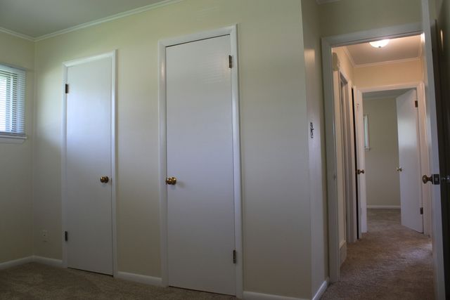 63 Pine Court, Crystal Lake, IL 60014