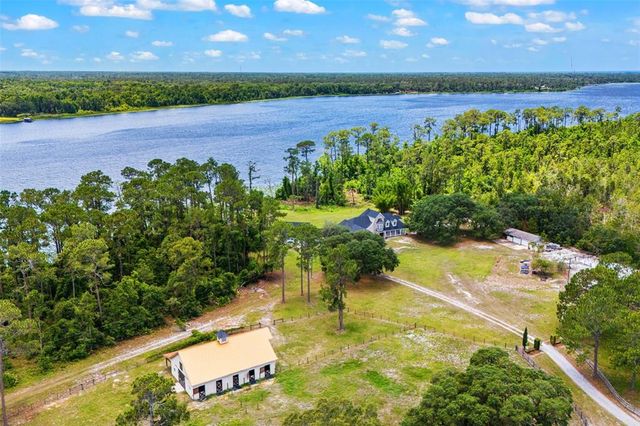 5366 N LAKE FARMS ROAD, De Leon Springs, FL 32130