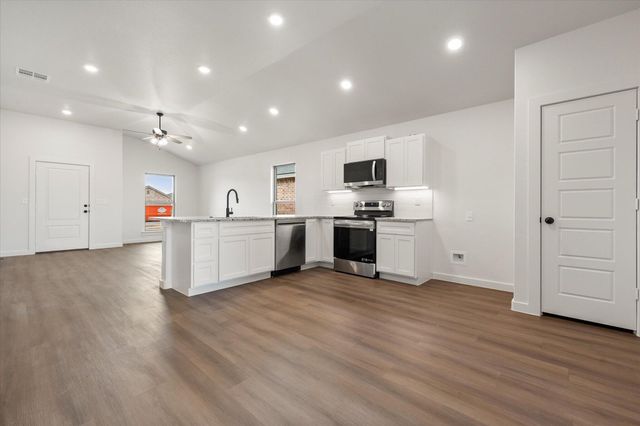 13825 Gary Avenue, Lubbock, TX 79423