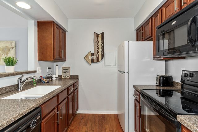 1028 1st Ave, N, Nashville, TN 37201