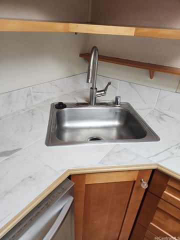 320 Liliuokalani Avenue 2105, Honolulu, HI 96815