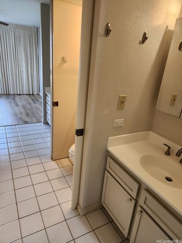 320 Liliuokalani Avenue 2105, Honolulu, HI 96815