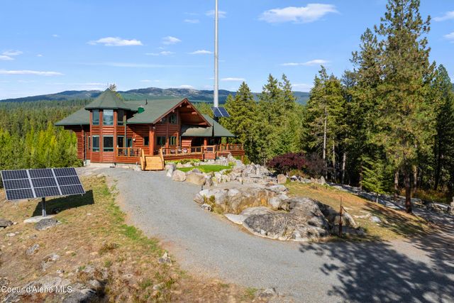 1758 Giles Connection Rd, Bonners Ferry, ID 83805