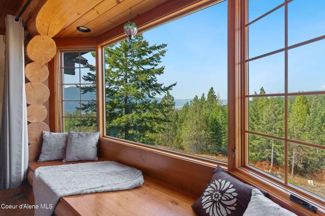 1758 Giles Connection Rd, Bonners Ferry, ID 83805