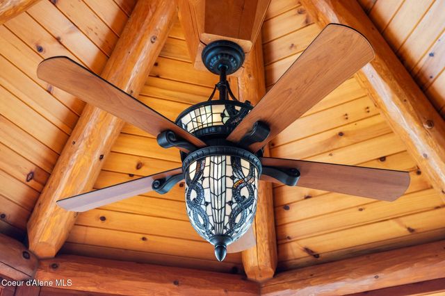 1758 Giles Connection Rd, Bonners Ferry, ID 83805