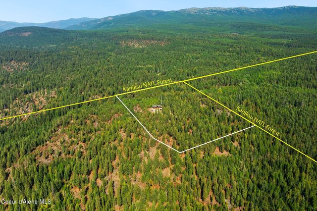 1758 Giles Connection Rd, Bonners Ferry, ID 83805