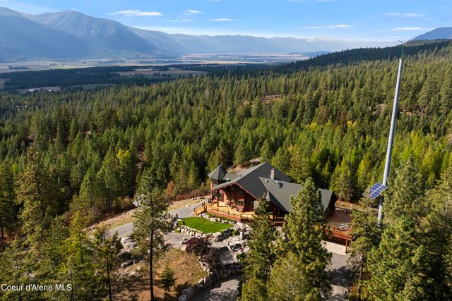 1758 Giles Connection Rd, Bonners Ferry, ID 83805