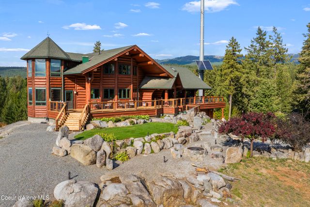 1758 Giles Connection Rd, Bonners Ferry, ID 83805
