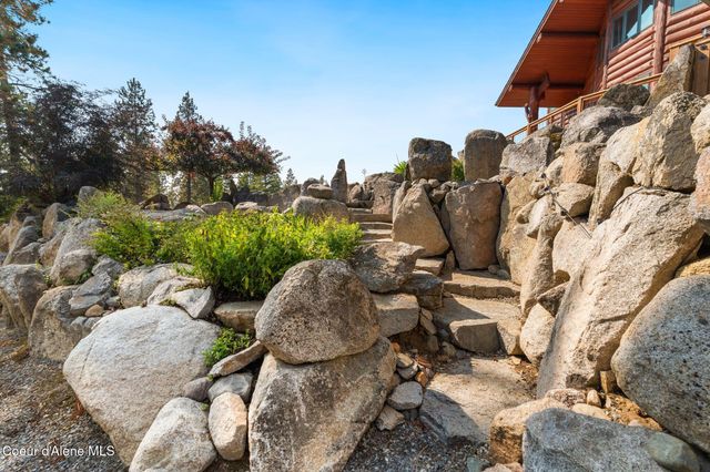 1758 Giles Connection Rd, Bonners Ferry, ID 83805