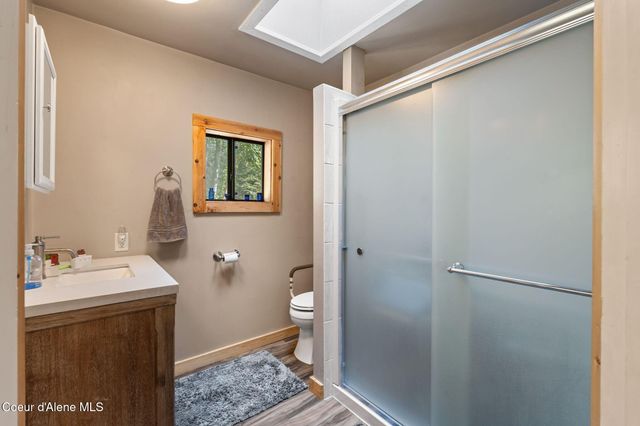 1758 Giles Connection Rd, Bonners Ferry, ID 83805