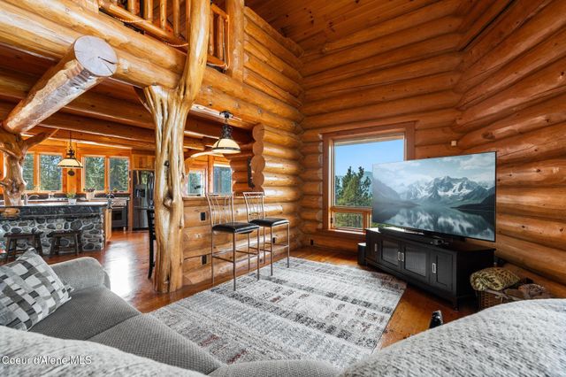 1758 Giles Connection Rd, Bonners Ferry, ID 83805