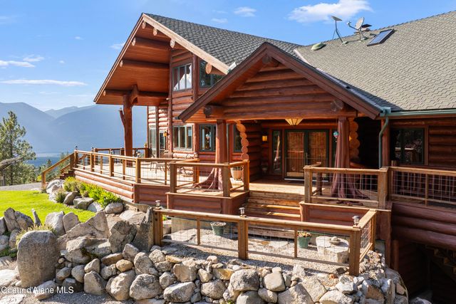 1758 Giles Connection Rd, Bonners Ferry, ID 83805